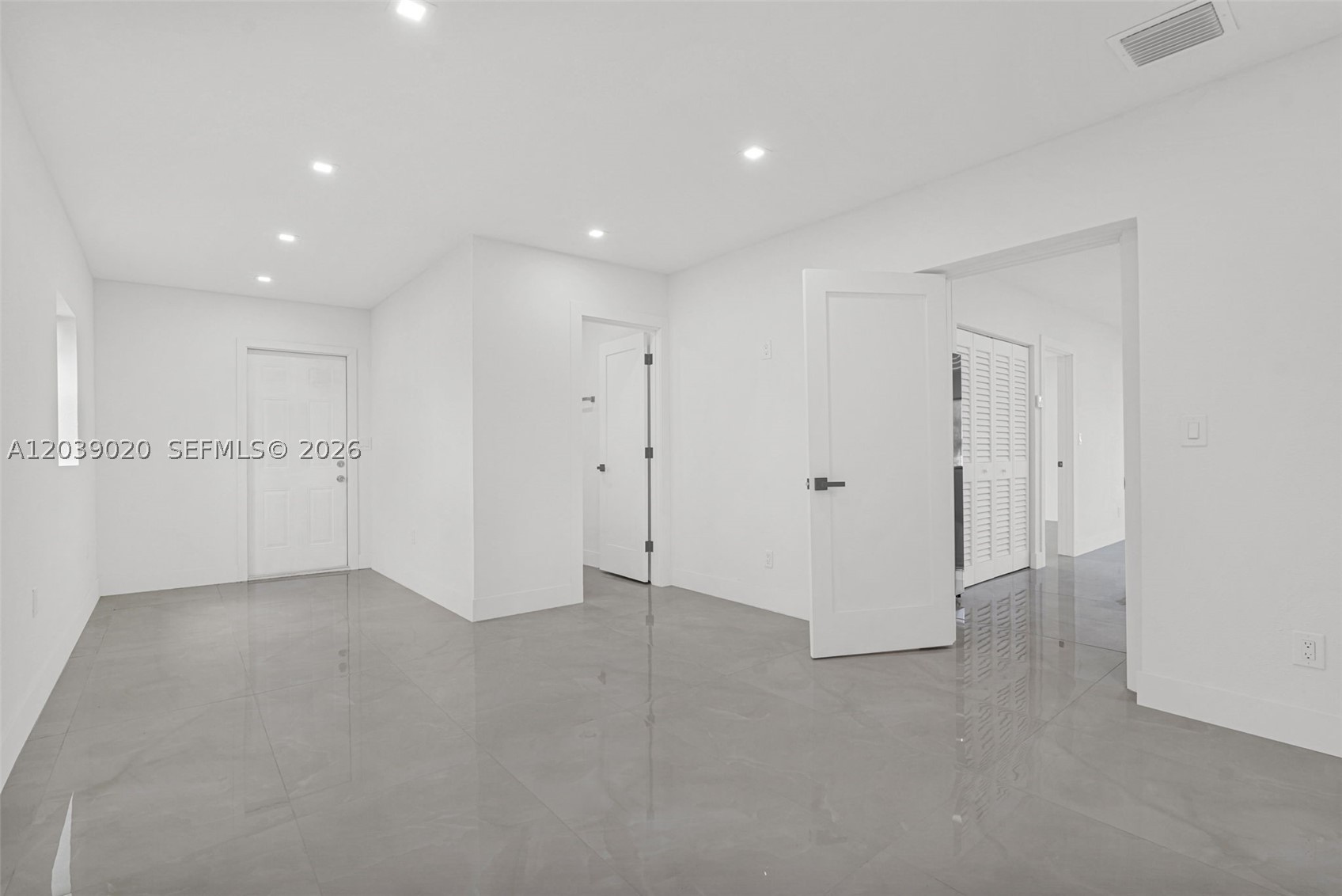 REALSITE ESTATES SEC 1 - Residential