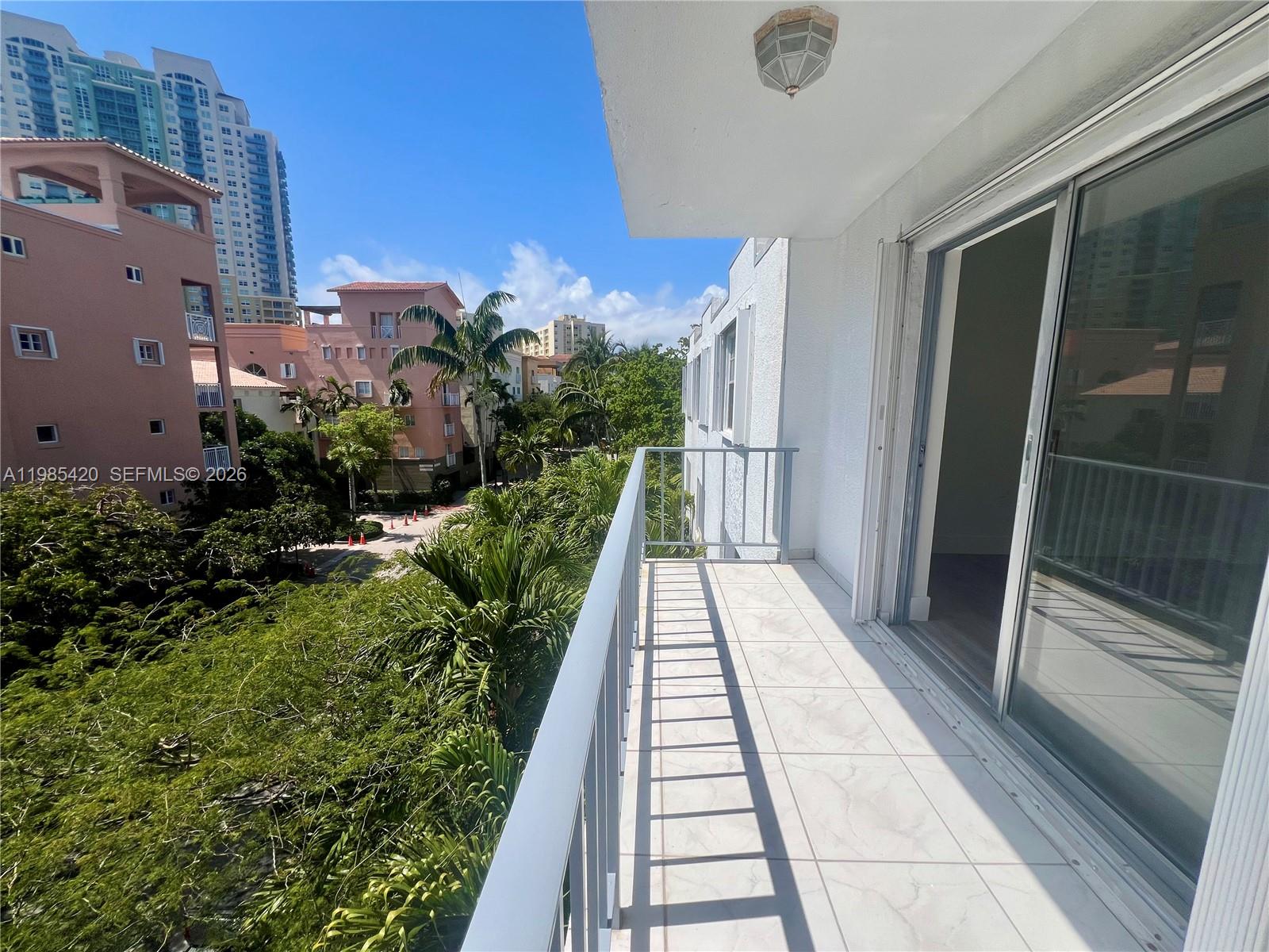 LASER CONDO - Residential