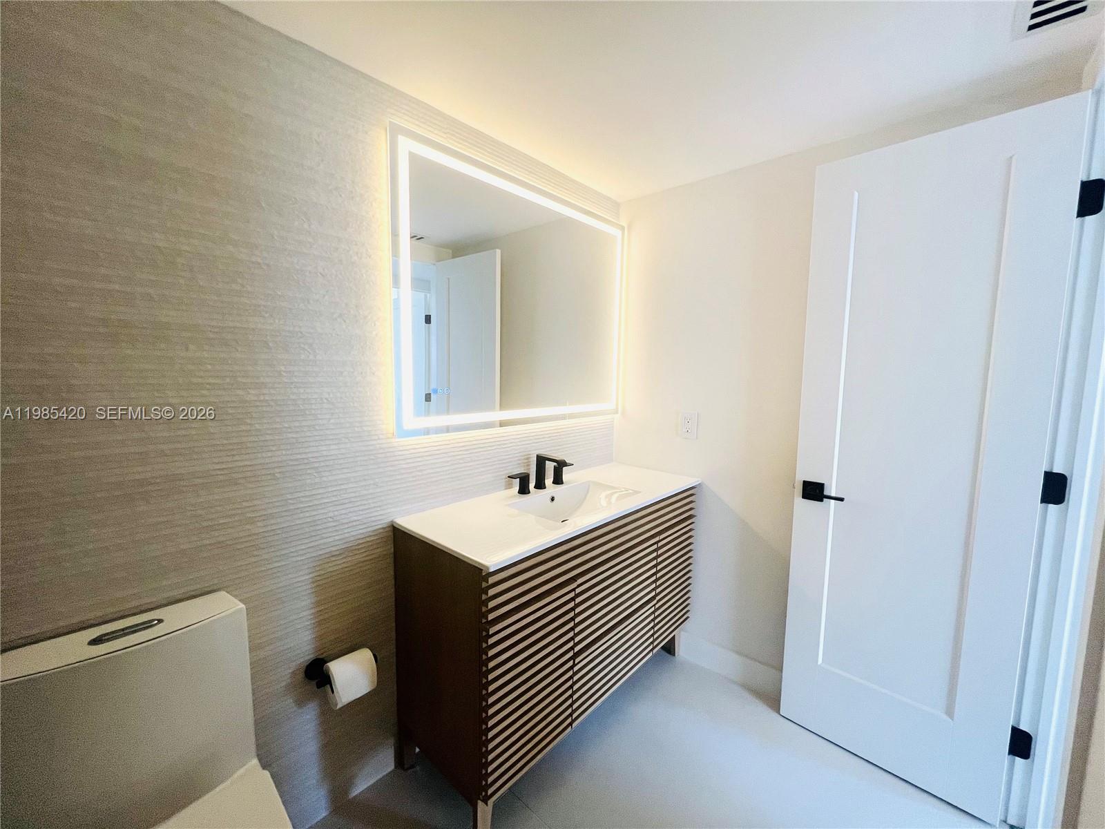 LASER CONDO - Residential