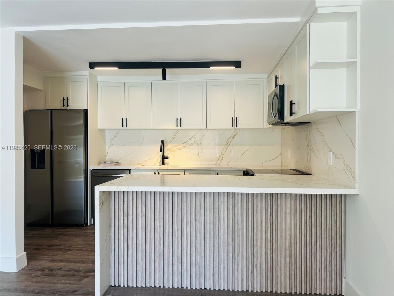 LASER CONDO - Residential