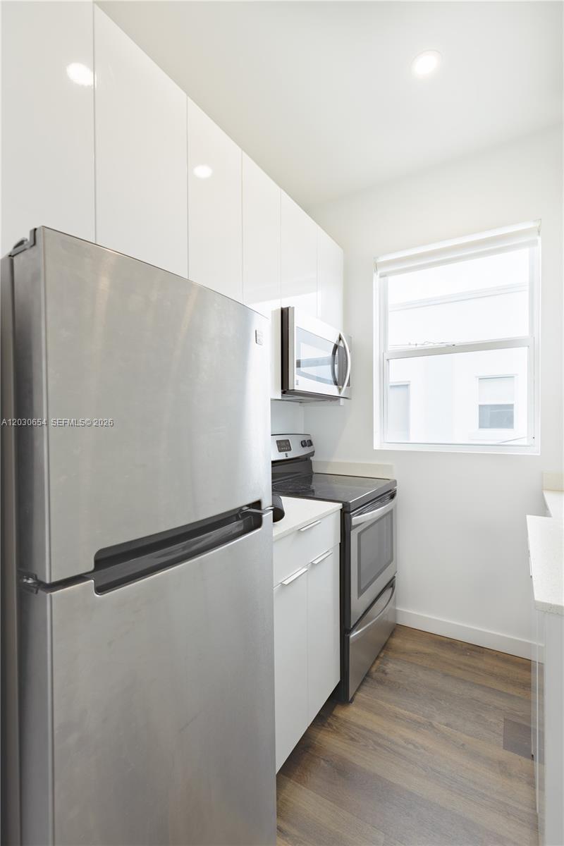 PALM GROVE - Residential Lease