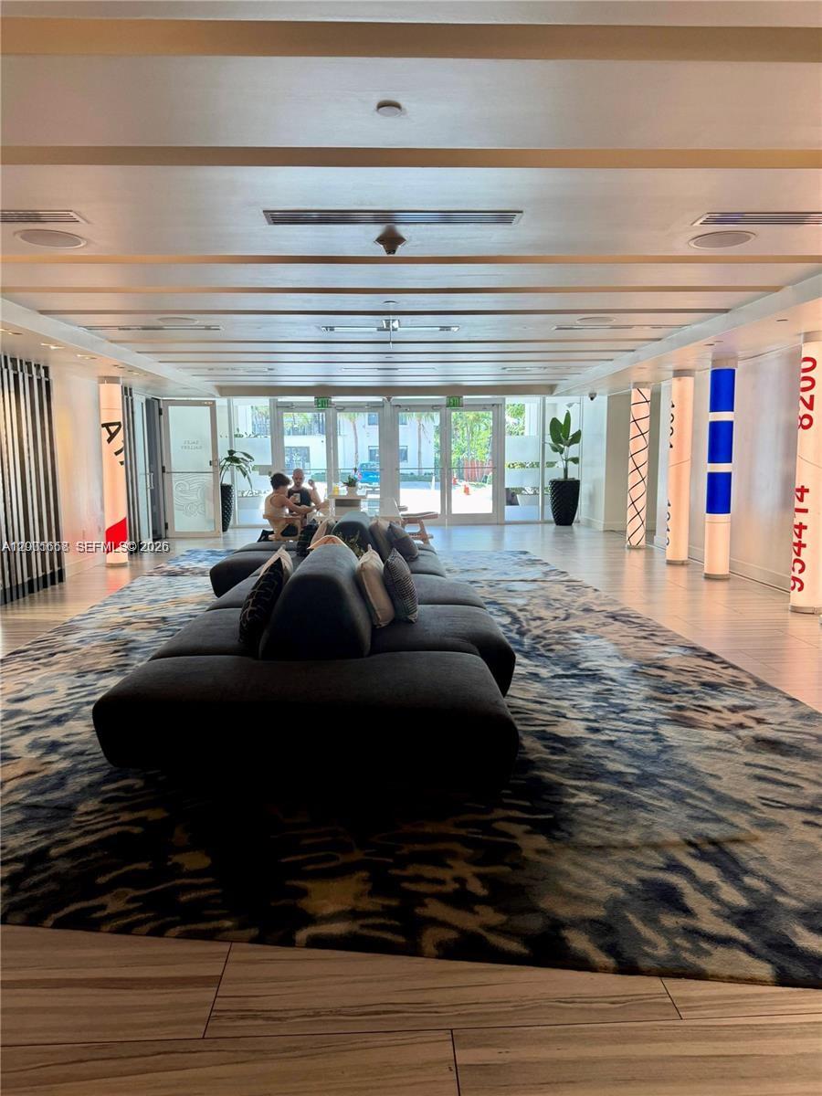 FORT LAUDERDALE RESIDENCE - Residential