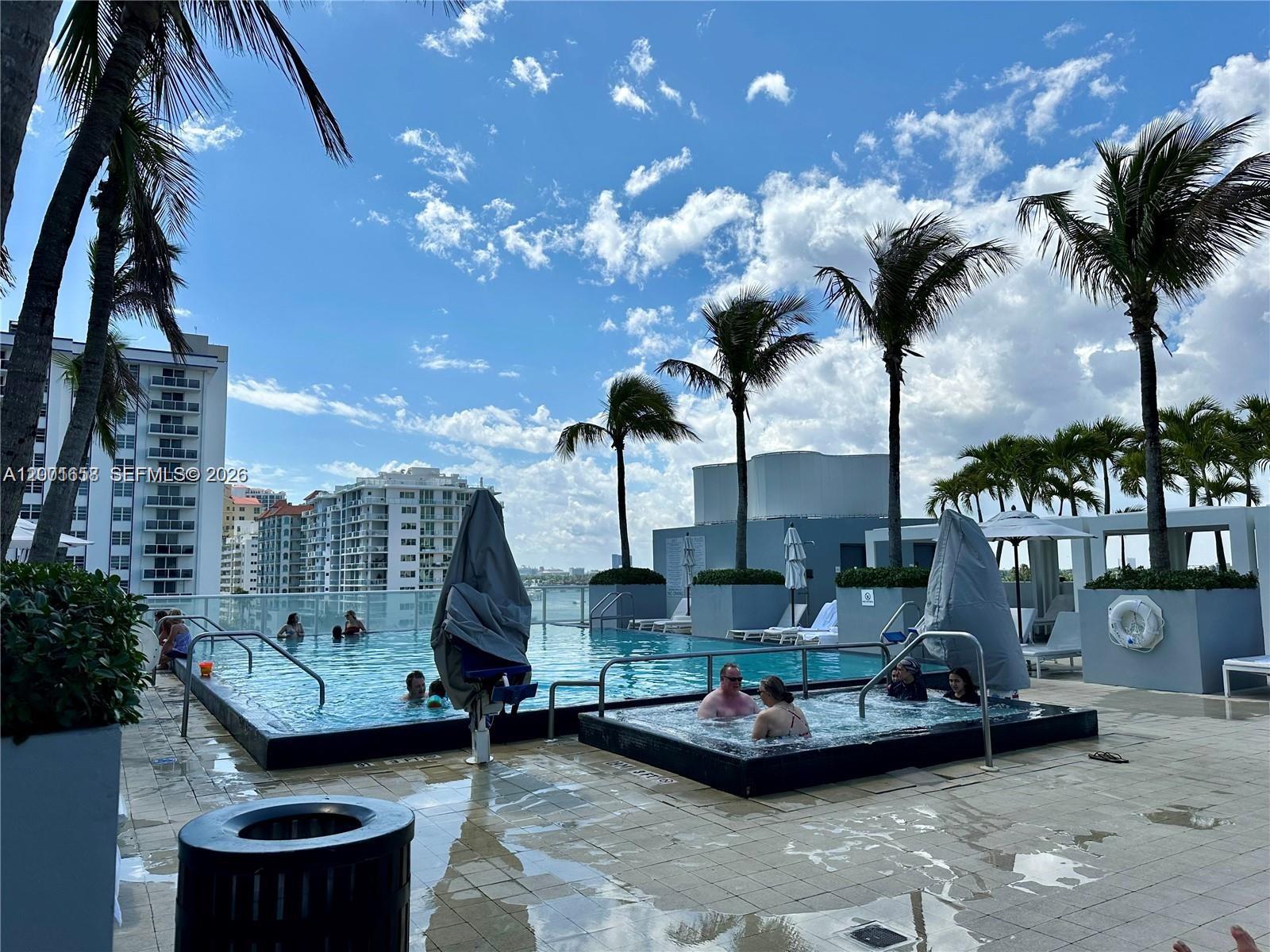 FORT LAUDERDALE RESIDENCE - Residential