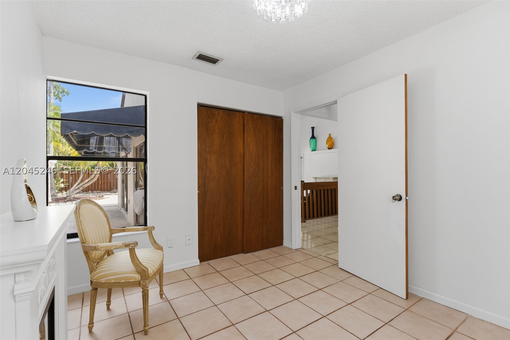 AVALON LAKES - Residential
