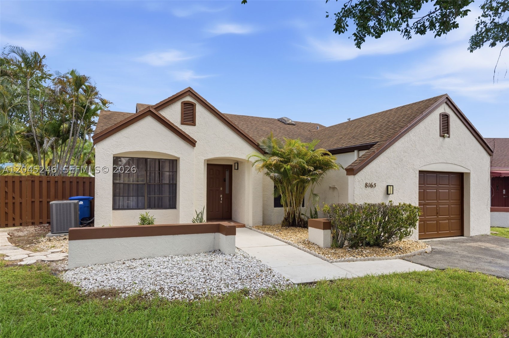 AVALON LAKES - Residential