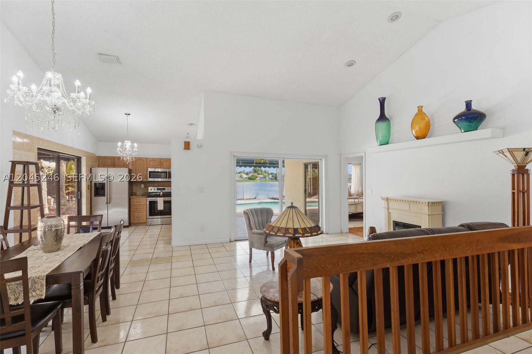 AVALON LAKES - Residential