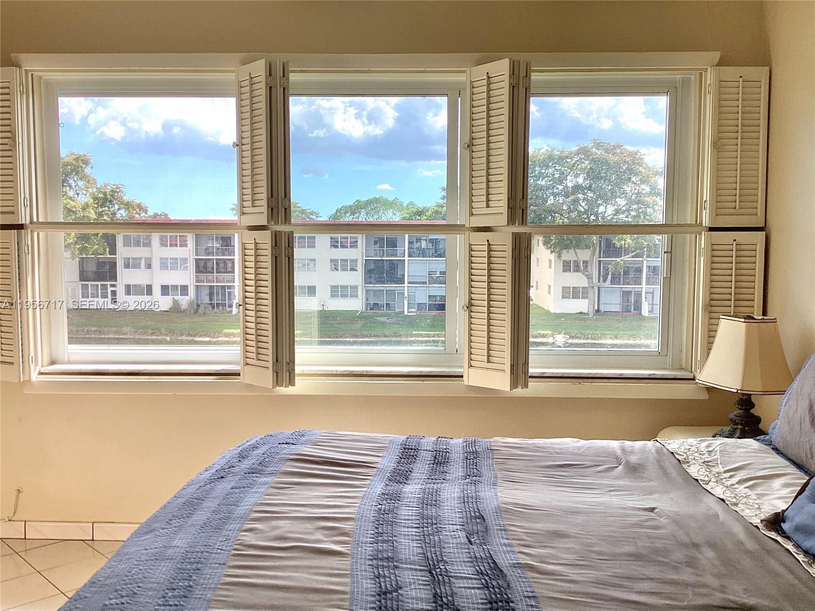 HOLLYBROOK GOLF - Residential