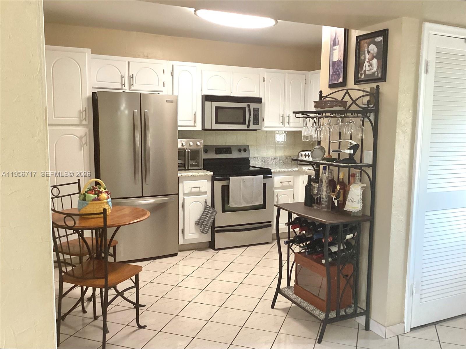 HOLLYBROOK GOLF - Residential