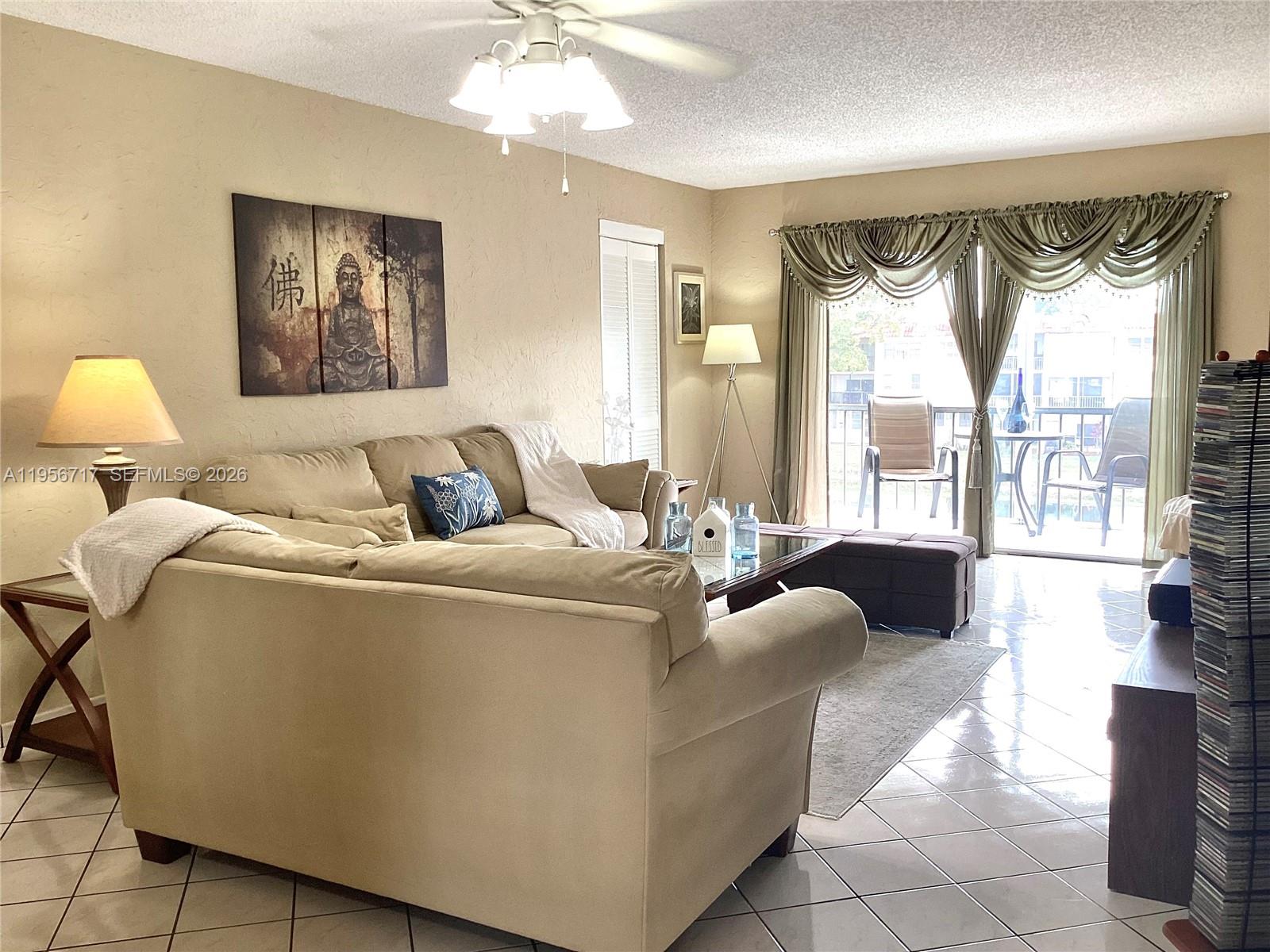 HOLLYBROOK GOLF - Residential
