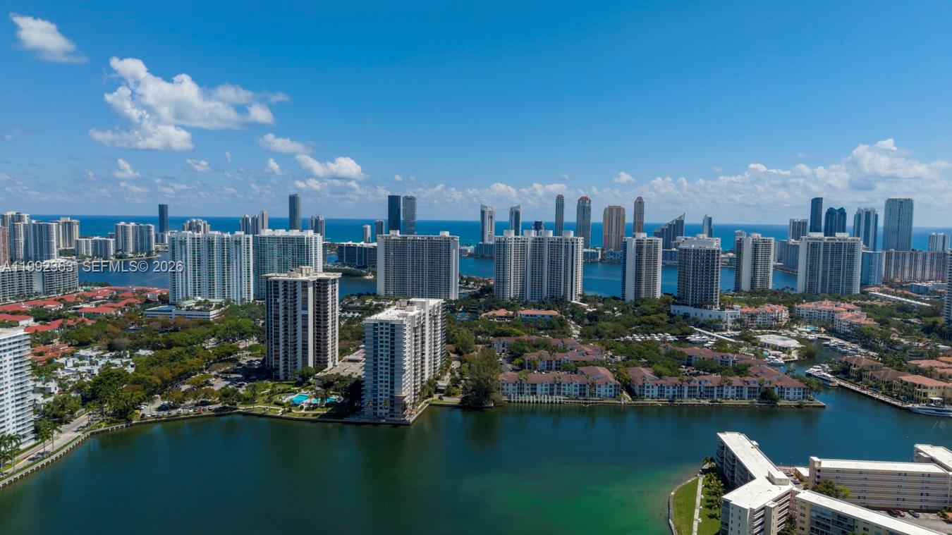 DEL PRADO MARINA - Residential