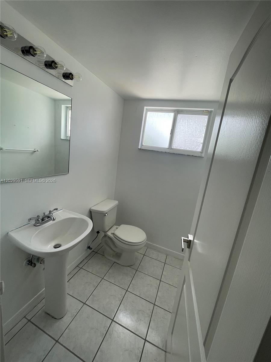 TOLEDO VILLAS CONDO - Residential Lease