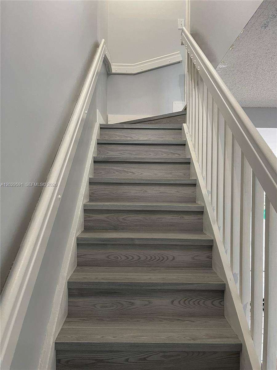 TOLEDO VILLAS CONDO - Residential Lease