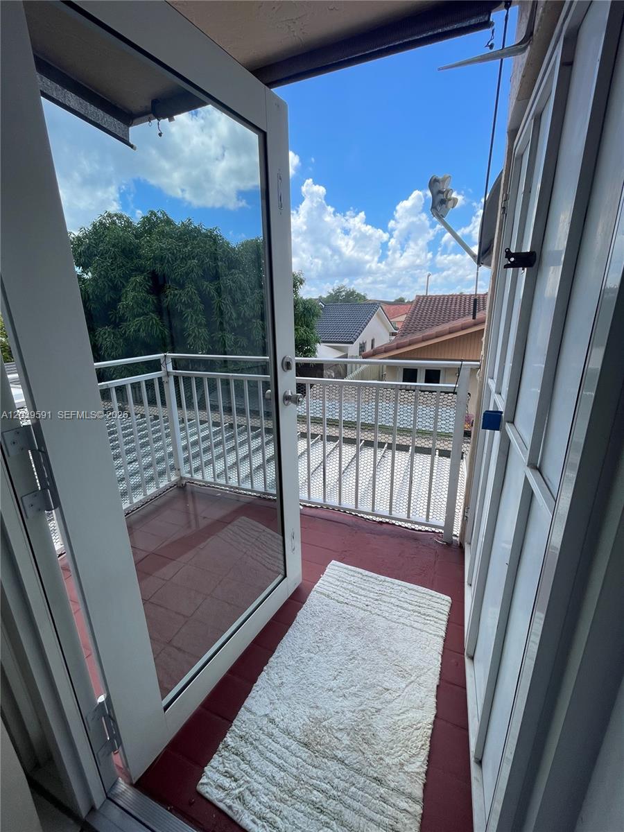 TOLEDO VILLAS CONDO - Residential Lease