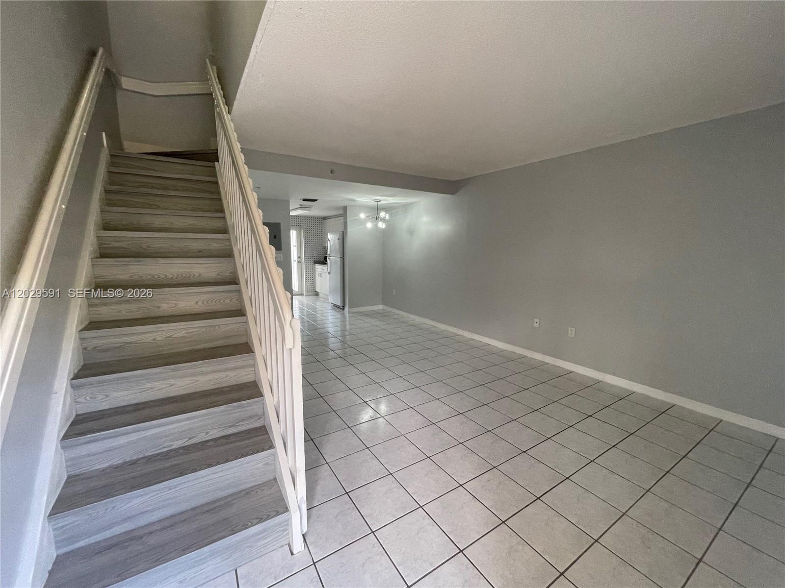 TOLEDO VILLAS CONDO - Residential Lease