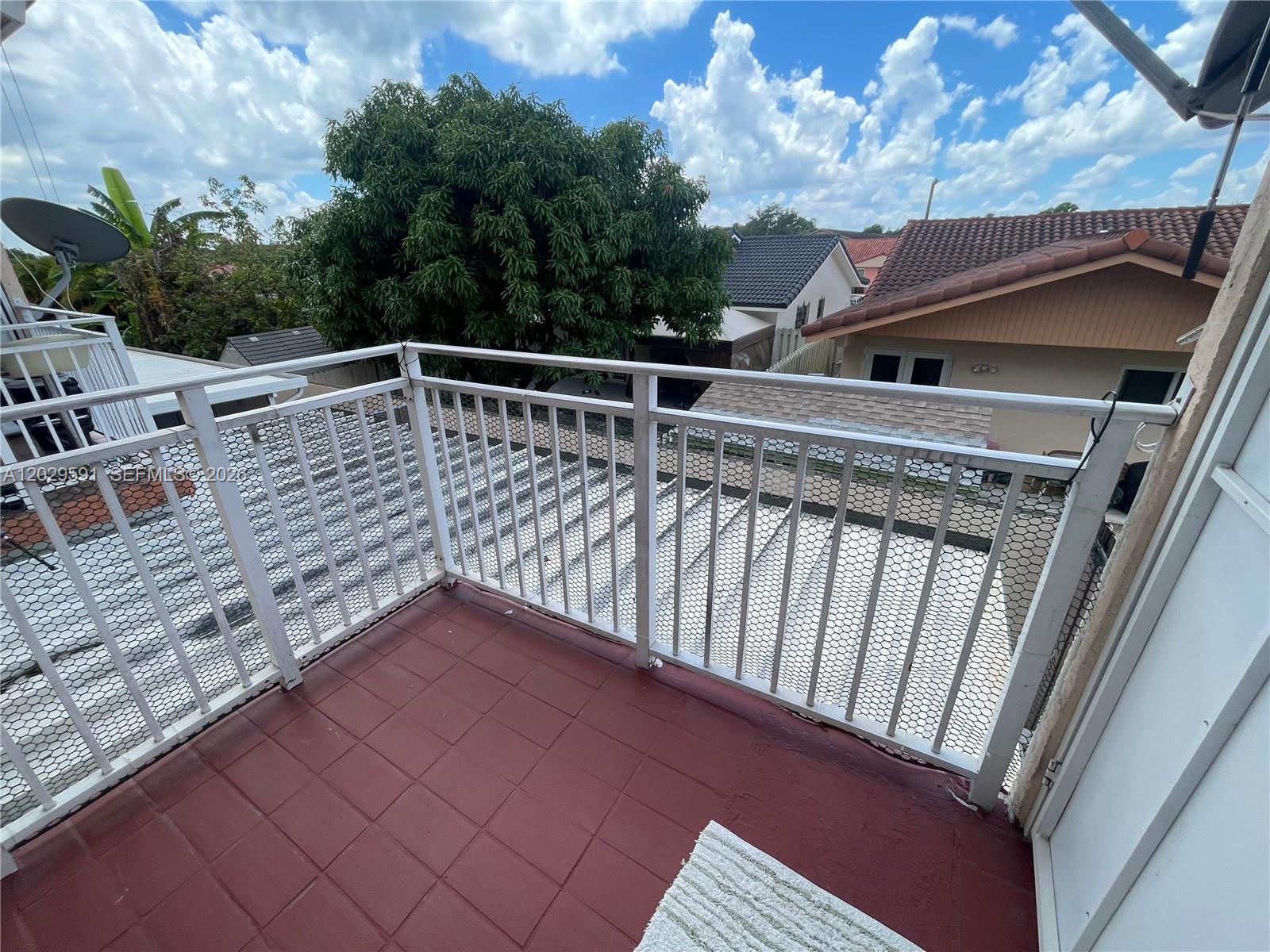 TOLEDO VILLAS CONDO - Residential Lease