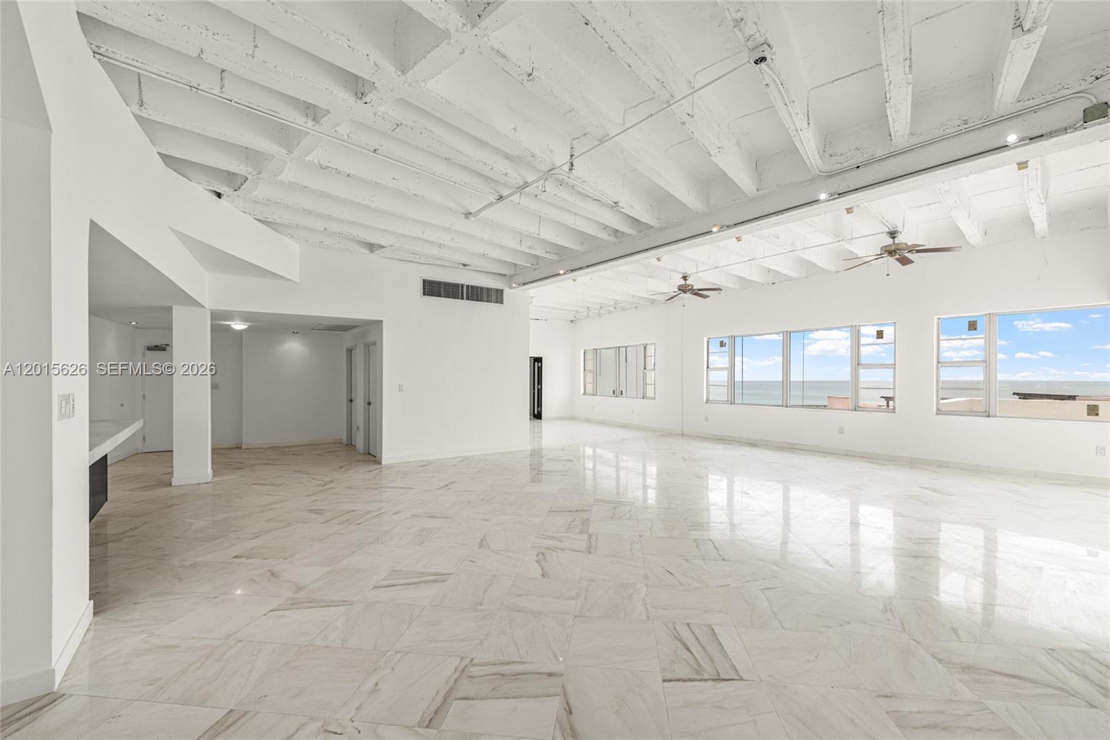 IMPERIAL HOUSE CONDO - Residential