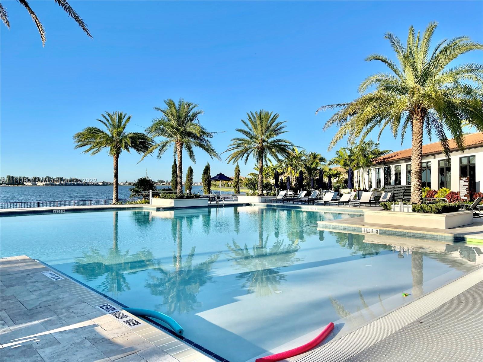 PARKLAND BAY - Residential