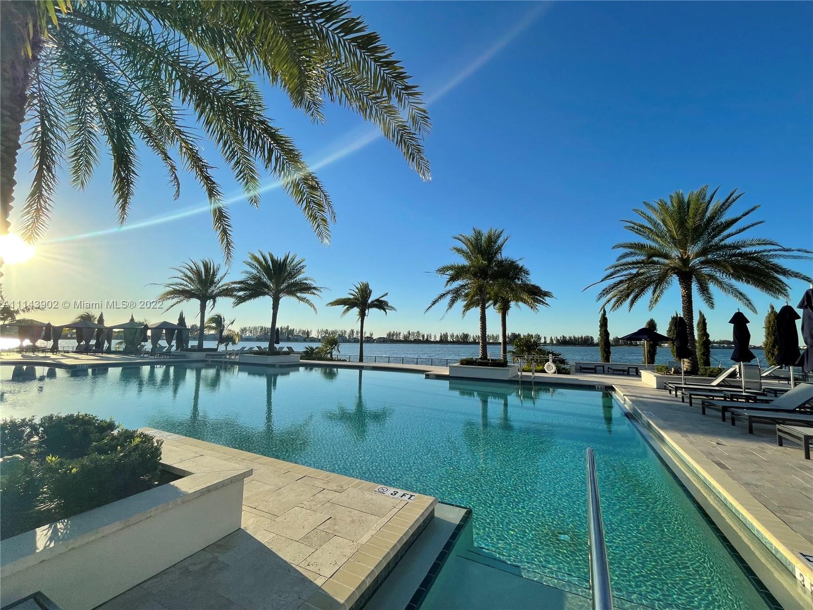 PARKLAND BAY - Residential