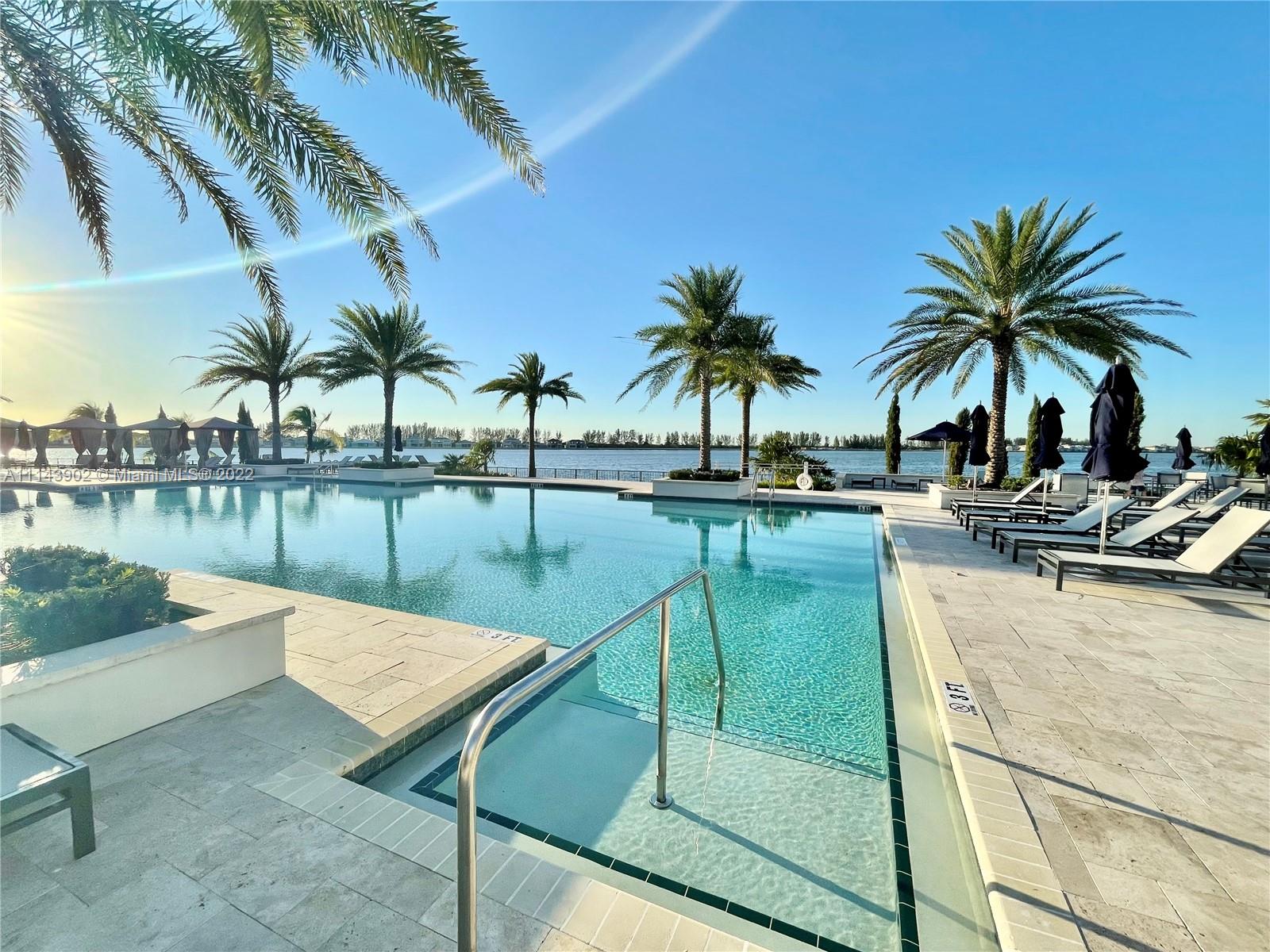 PARKLAND BAY - Residential
