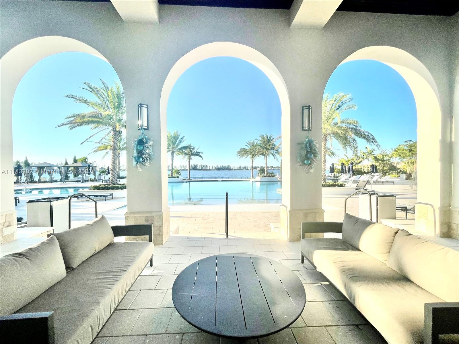 PARKLAND BAY - Residential