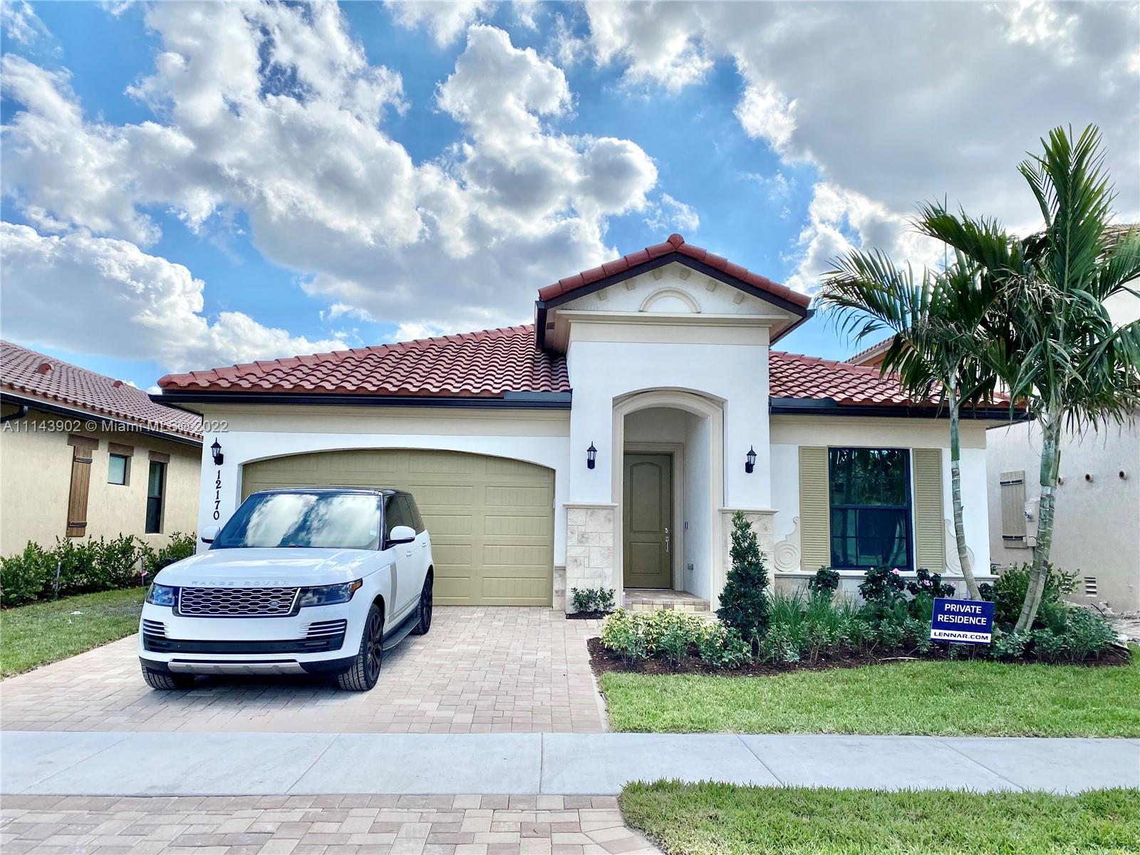 PARKLAND BAY - Residential