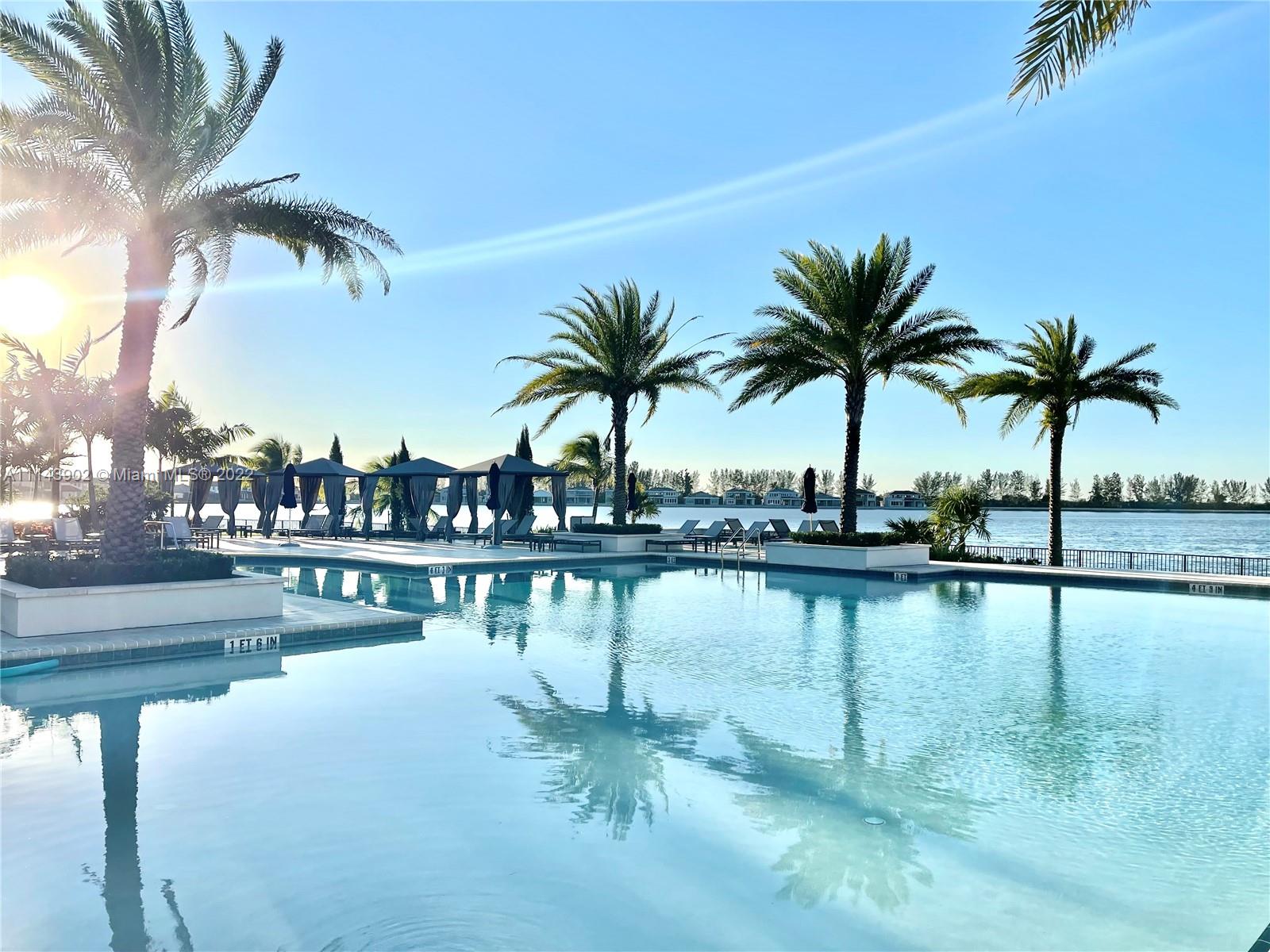 PARKLAND BAY - Residential