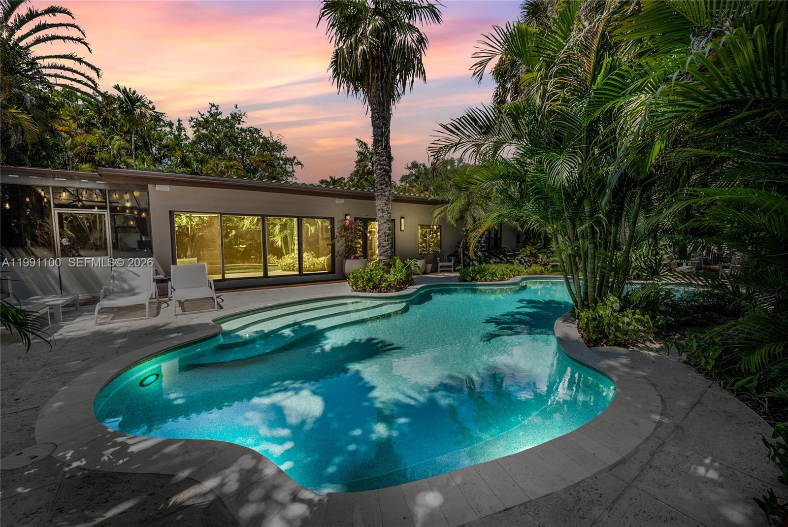 PINECREST MANOR 1ST ADDN - Residential