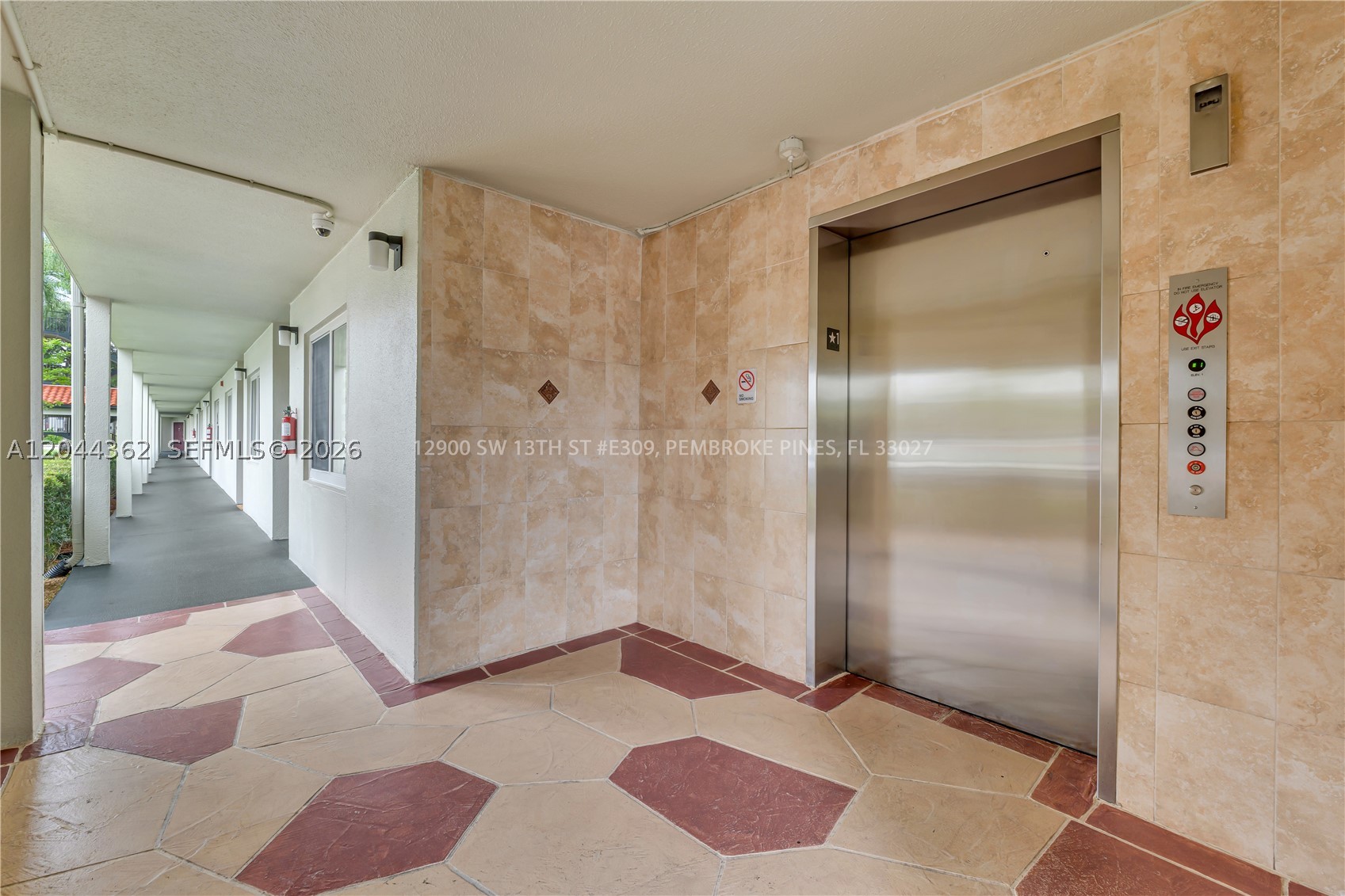 HAWTHORNE AT CENTURY VILL - Residential