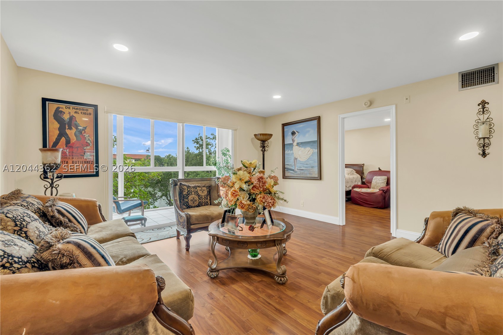 HAWTHORNE AT CENTURY VILL - Residential