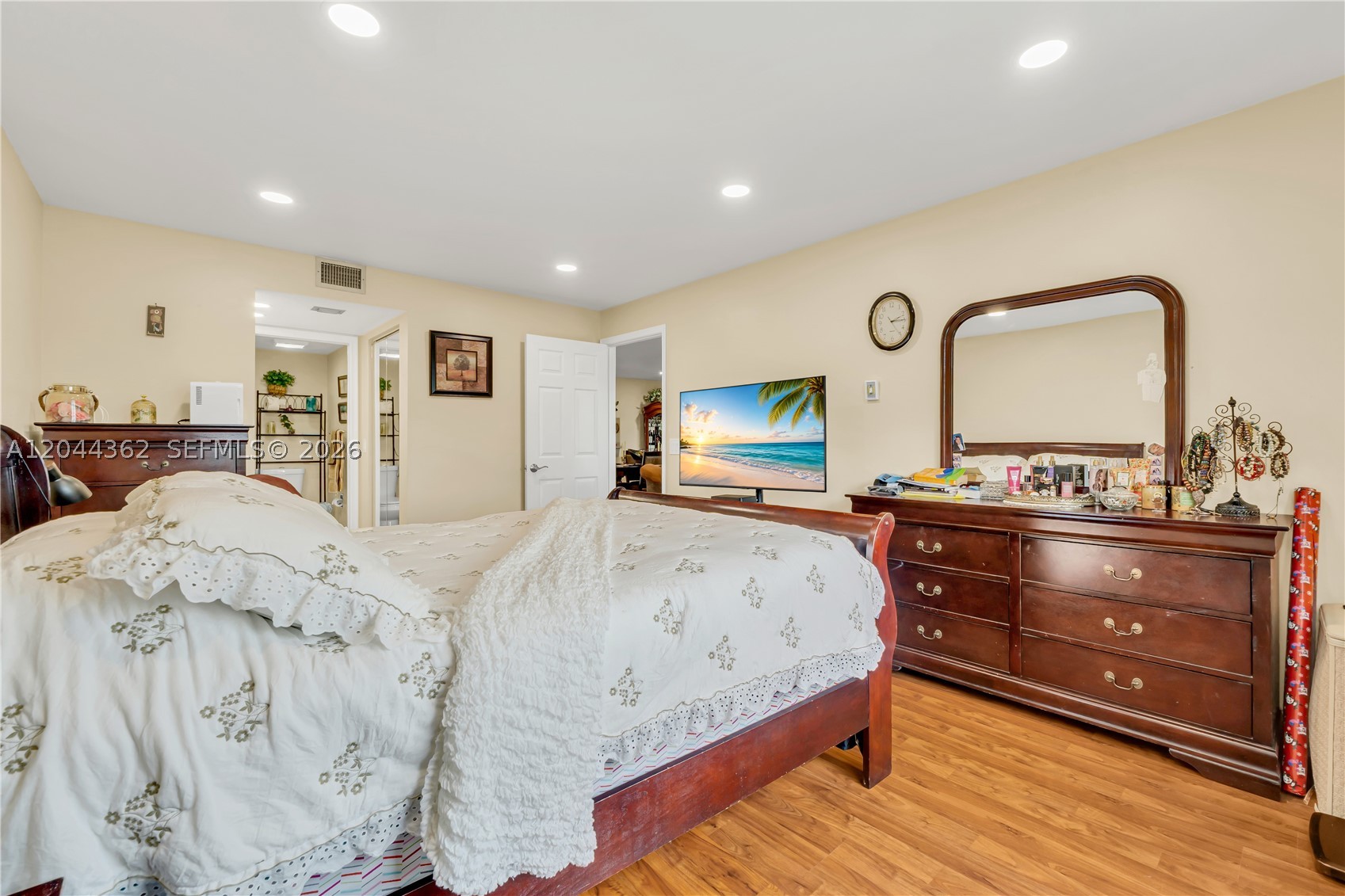 HAWTHORNE AT CENTURY VILL - Residential