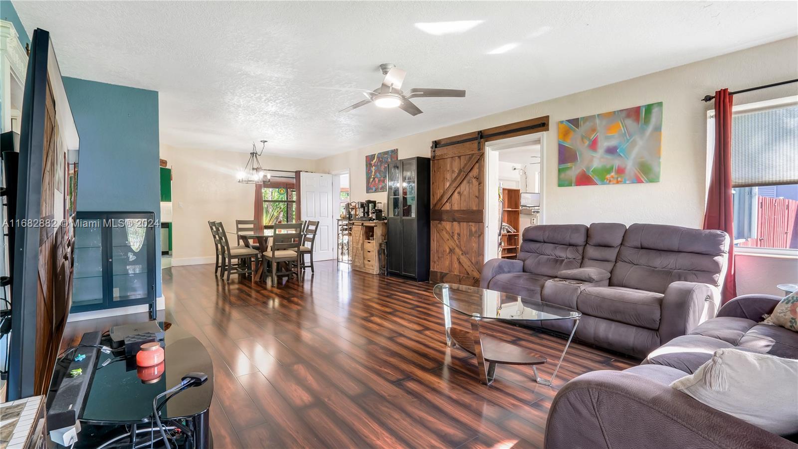 OAK RIDGE PARK - Residential