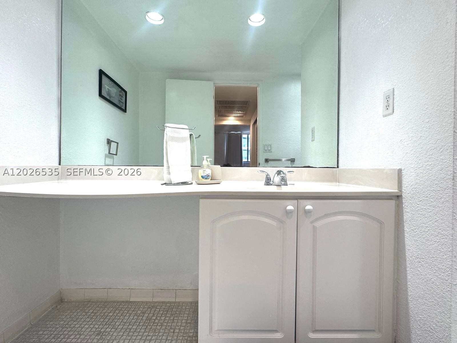 SIAN OCEAN RESIDENCES CON - Residential