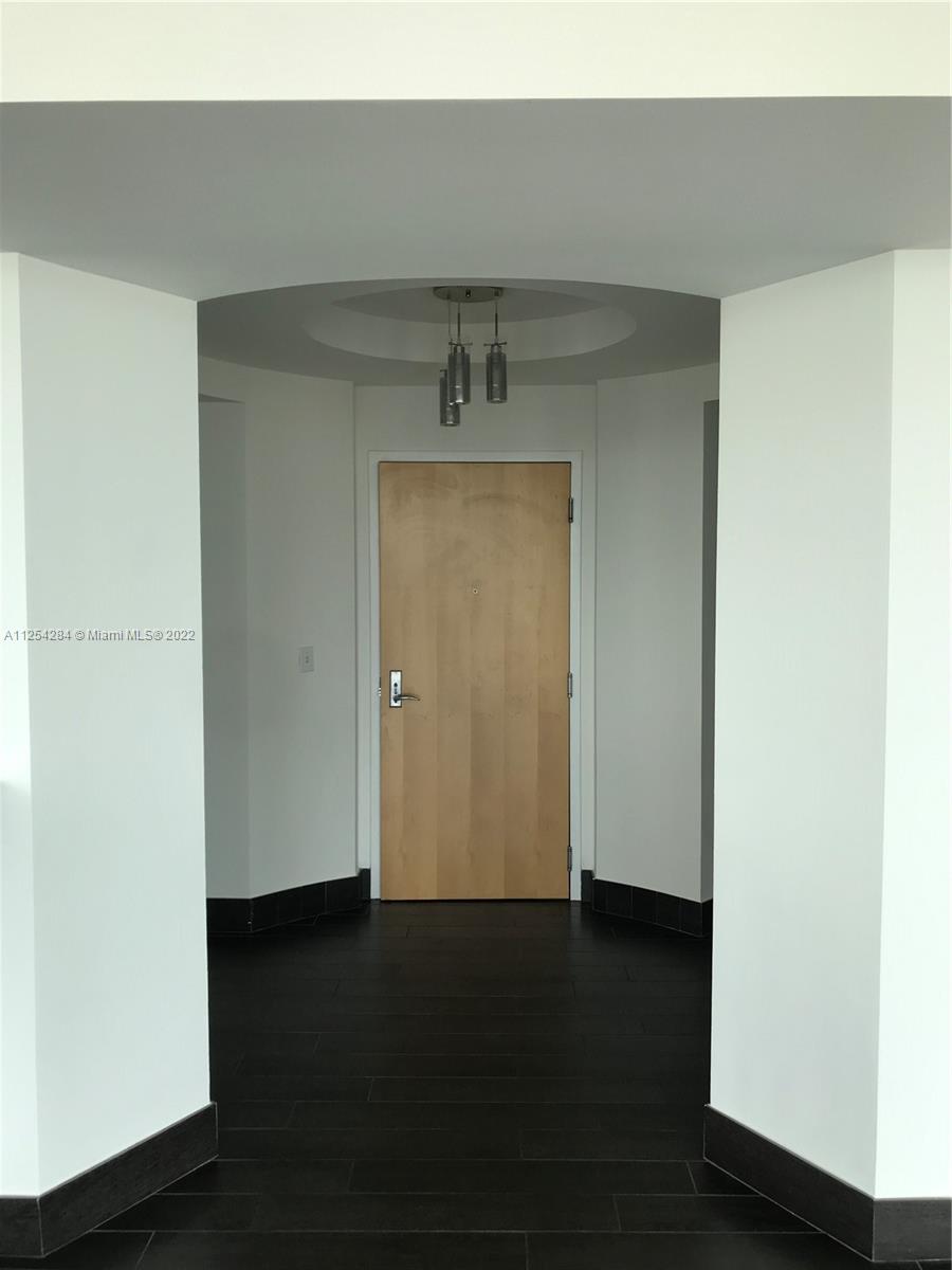 VIZCAYNE SOUTH CONDO - Residential Lease