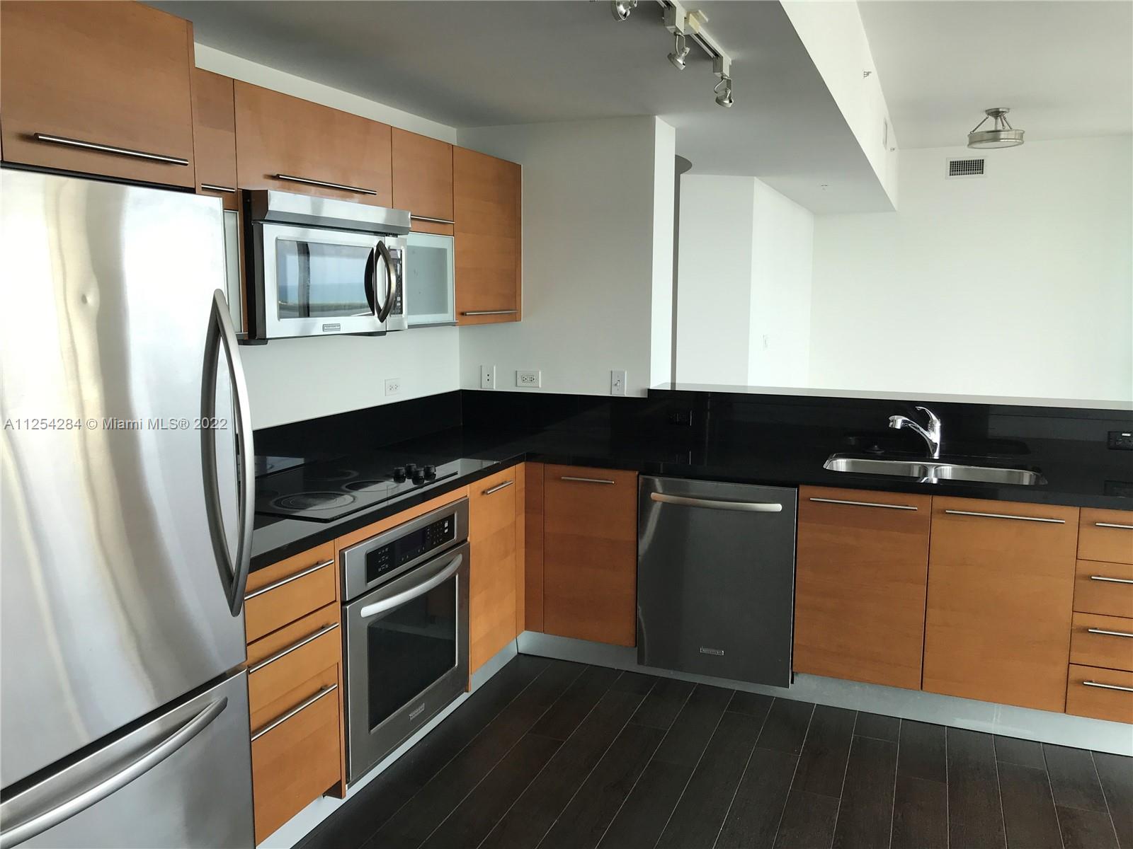 VIZCAYNE SOUTH CONDO - Residential Lease