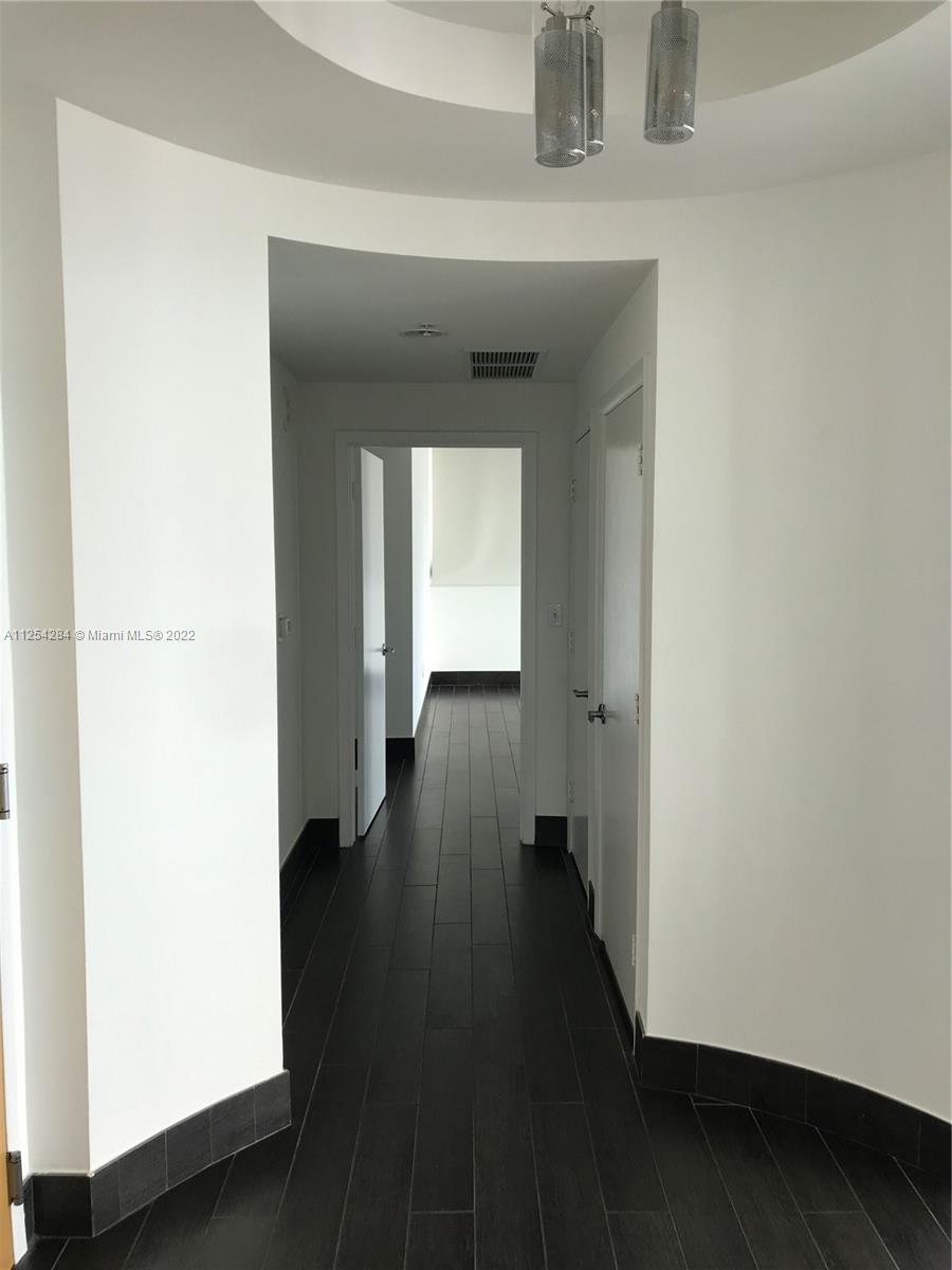 VIZCAYNE SOUTH CONDO - Residential Lease