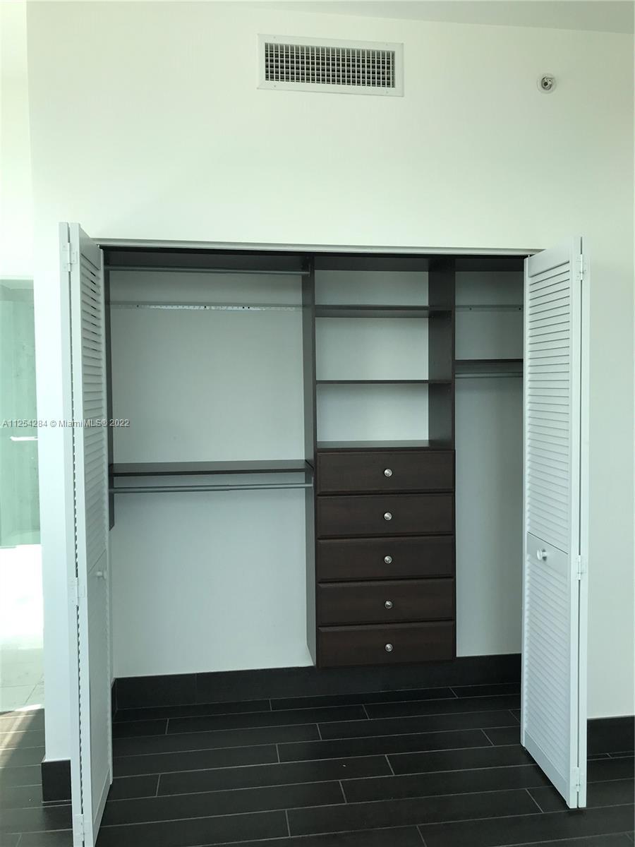 VIZCAYNE SOUTH CONDO - Residential Lease