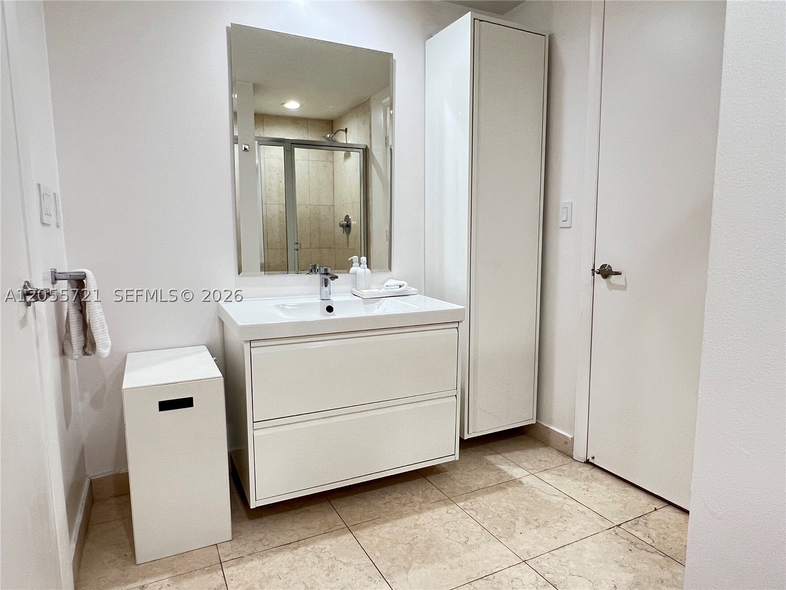 ICON BRICKELL NO TWO - Residential