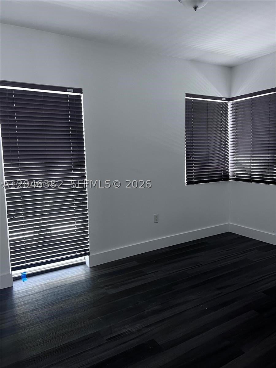 551/557 MICHIGAN CONDO - Residential