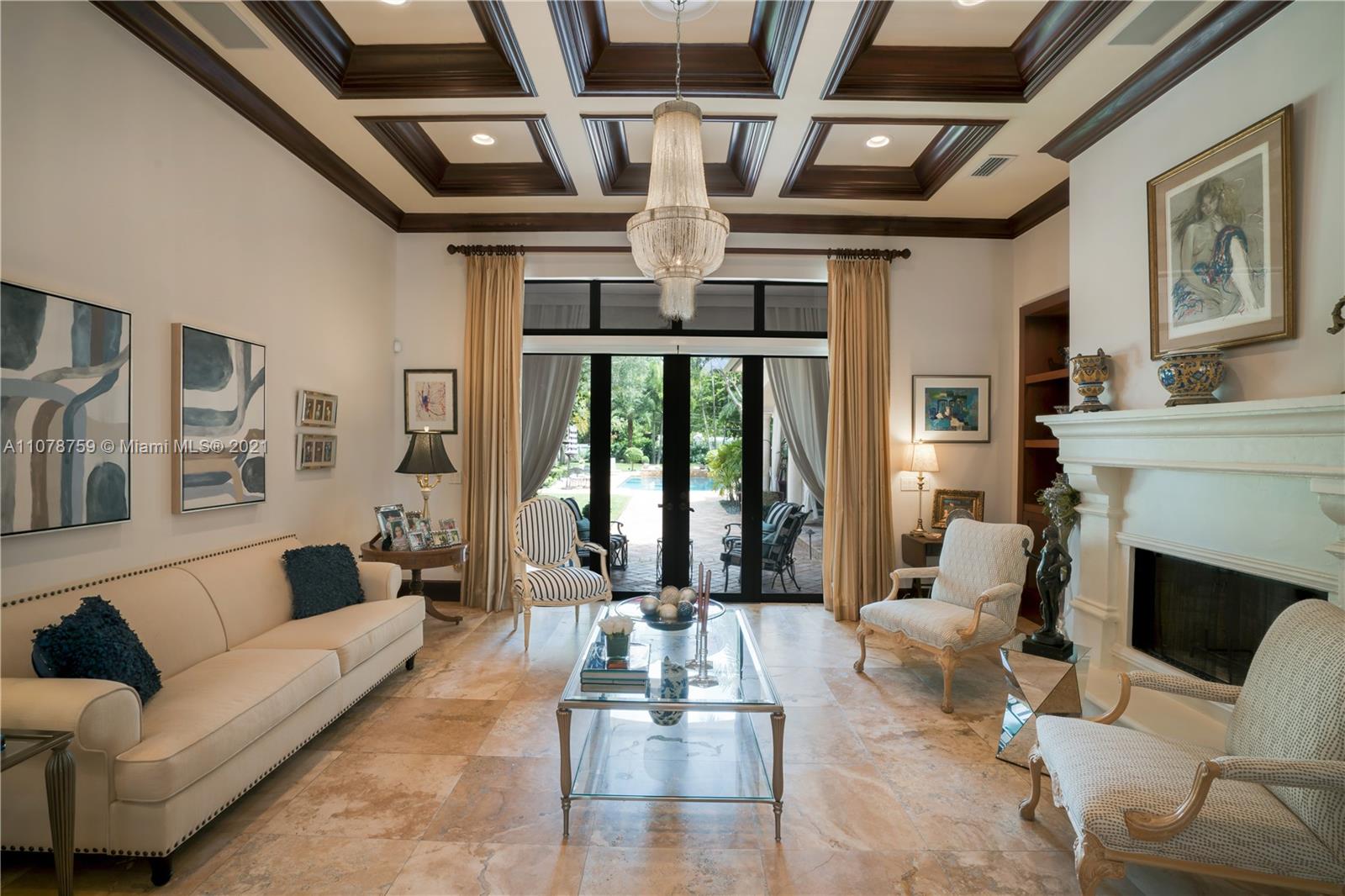 HOLIDAY ESTS - Residential
