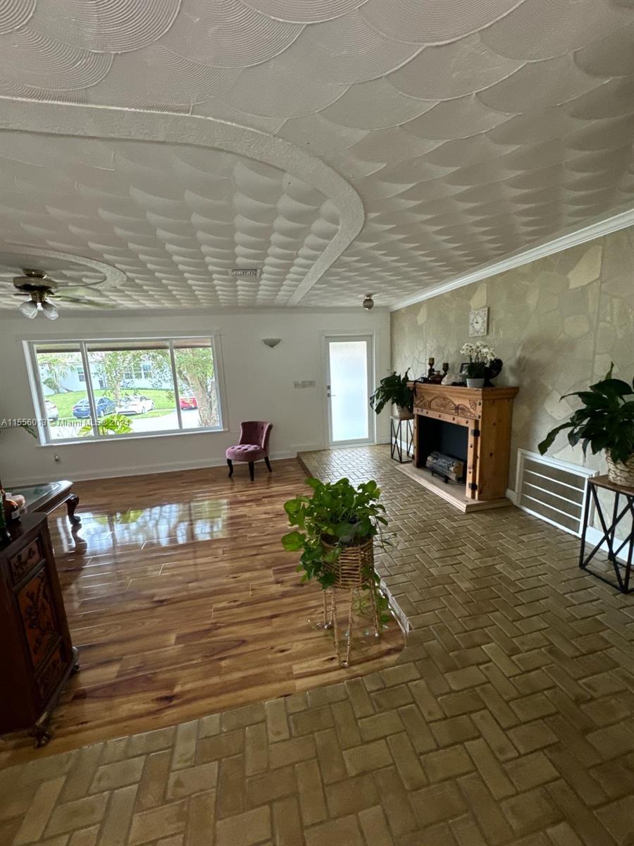 SAGA BAY SEC 1 PT 7 - Residential Lease