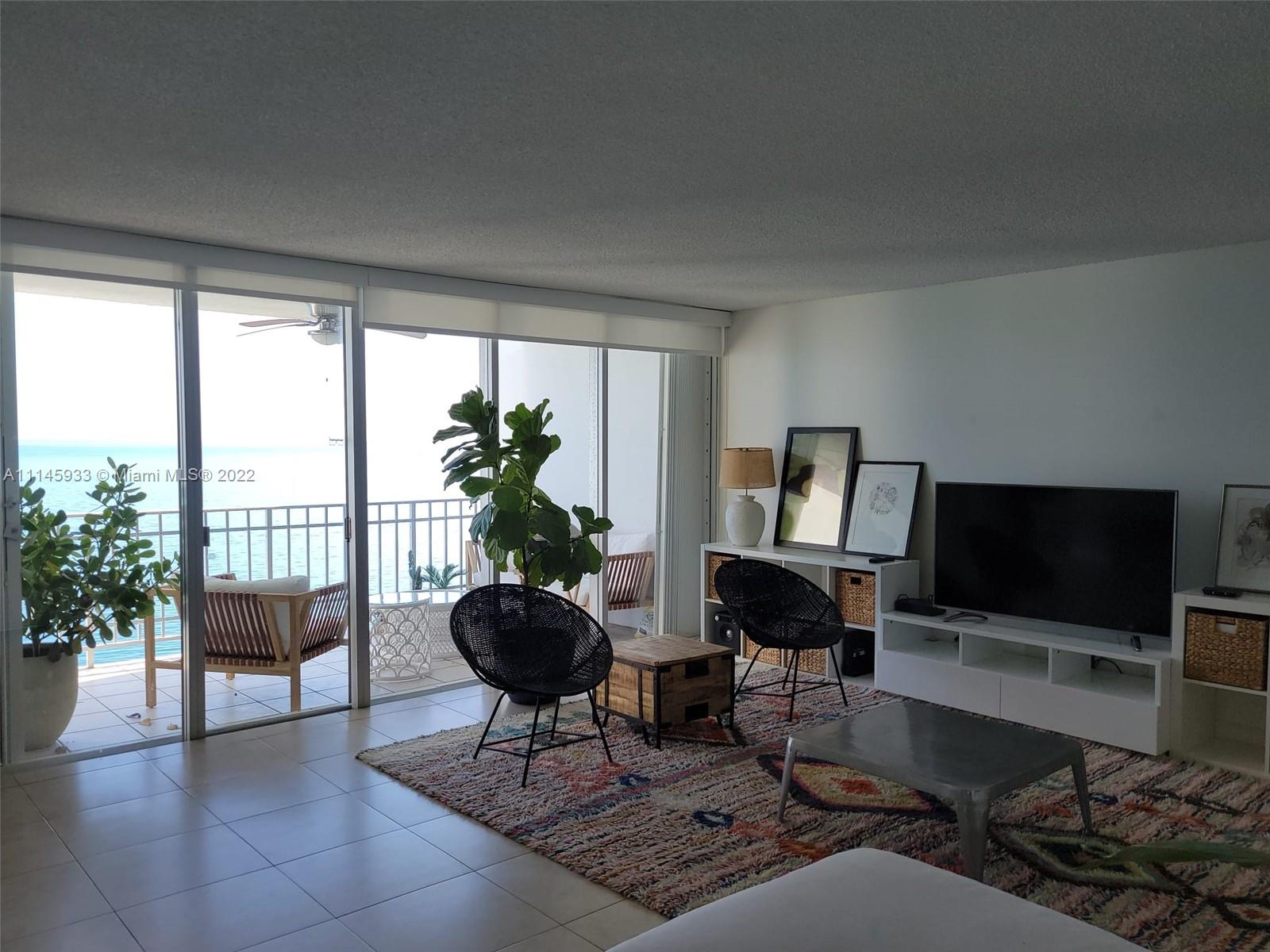 CASA DEL MAR CONDO - Residential