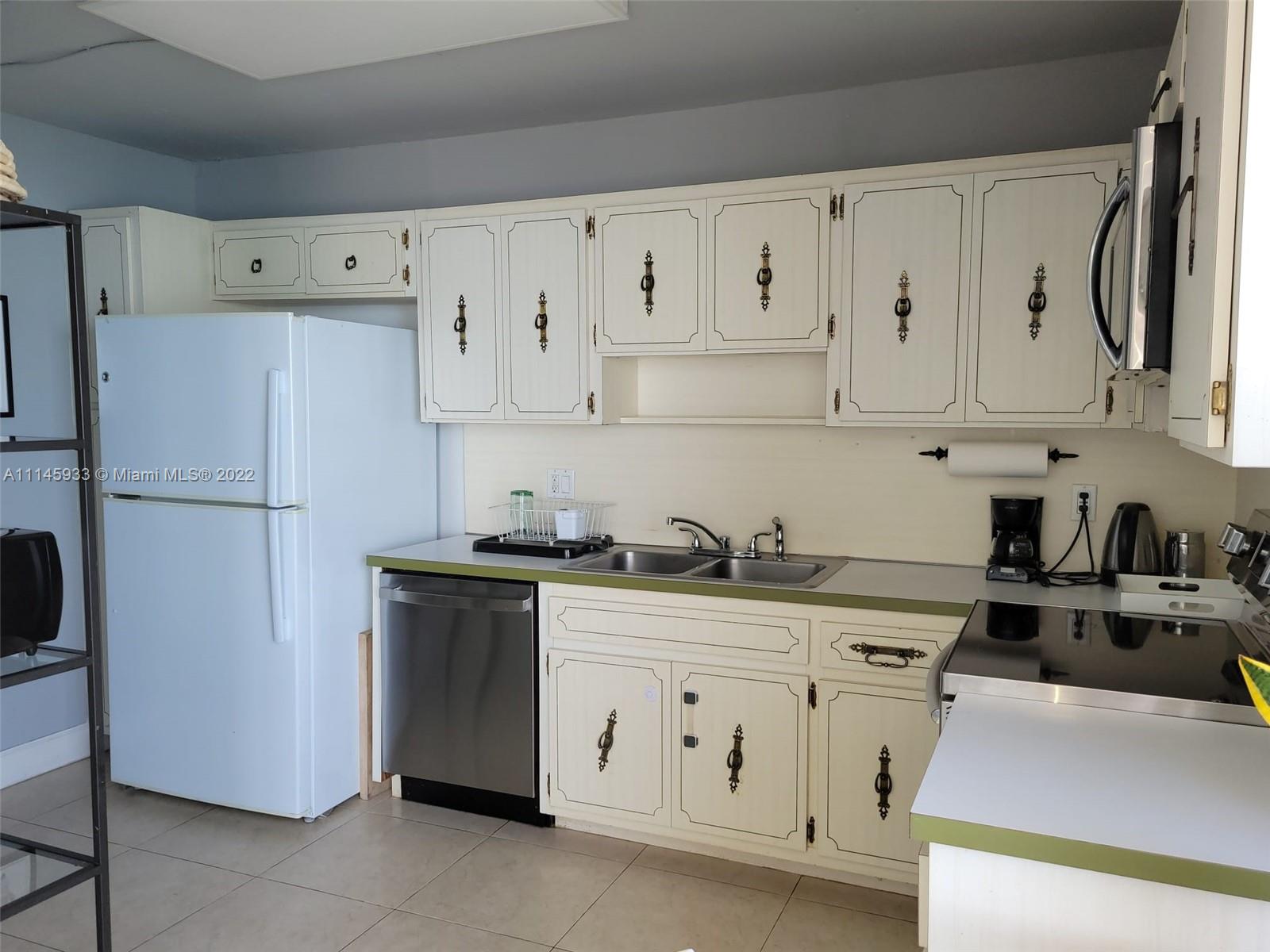 CASA DEL MAR CONDO - Residential