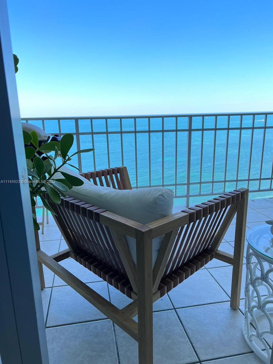CASA DEL MAR CONDO - Residential