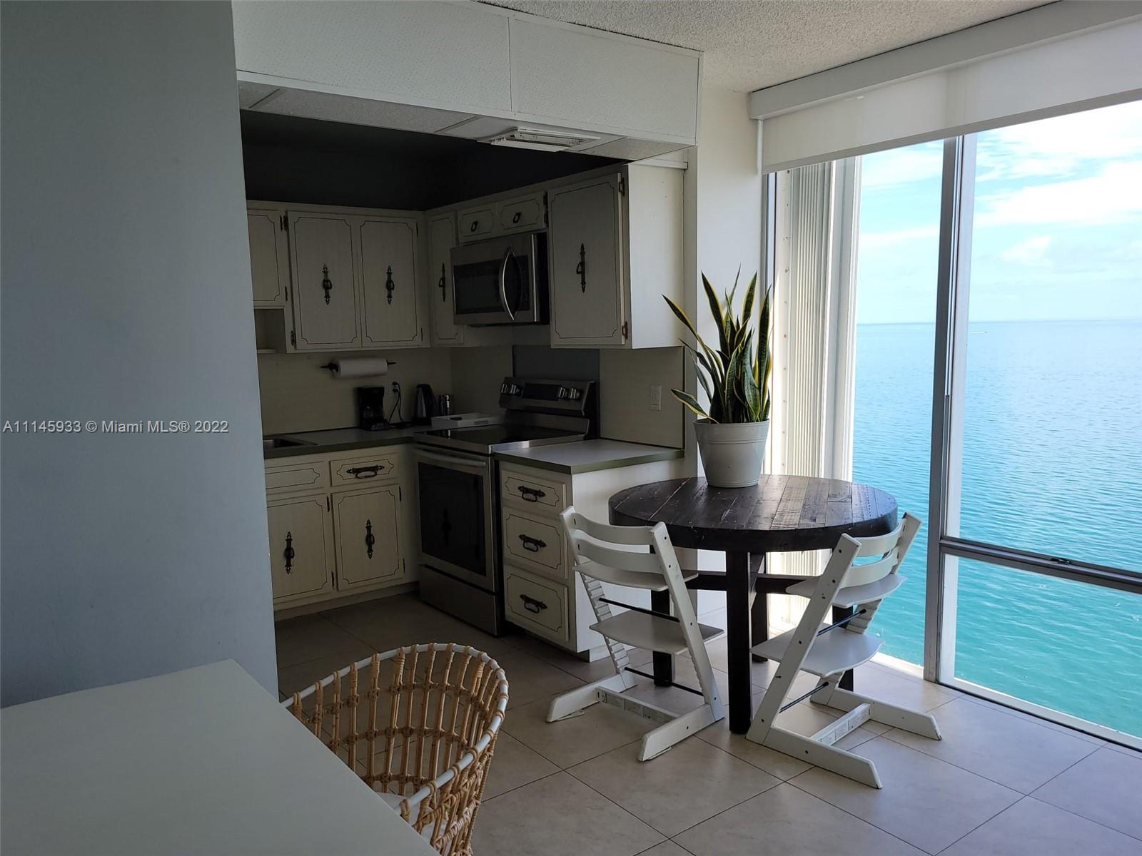 CASA DEL MAR CONDO - Residential
