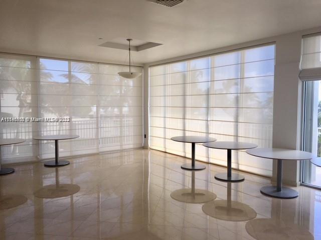 CASA DEL MAR CONDO - Residential