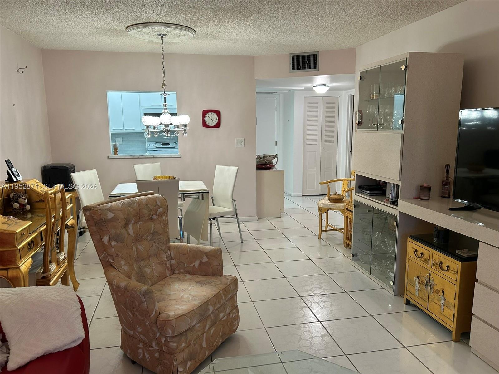 MEADOWS CONDO - Residential