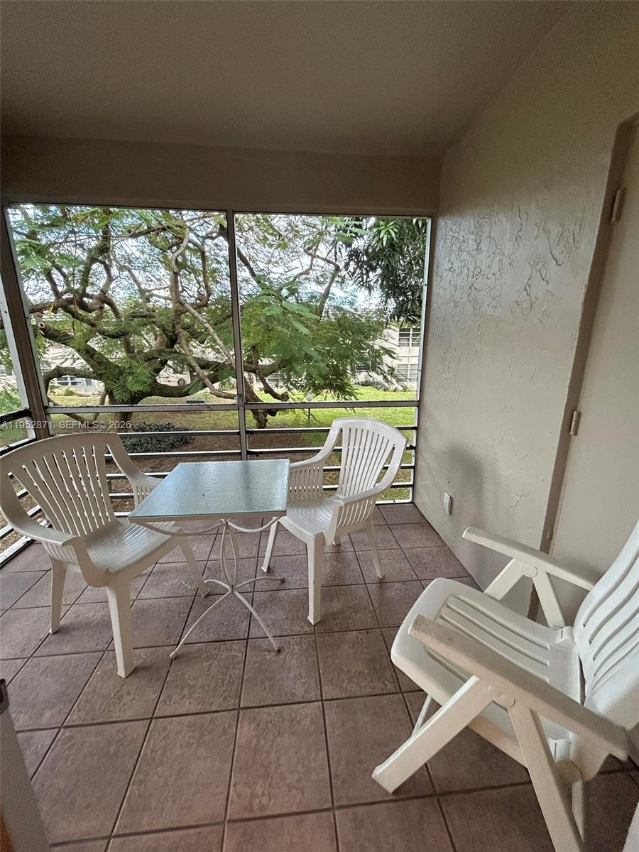 MEADOWS CONDO - Residential