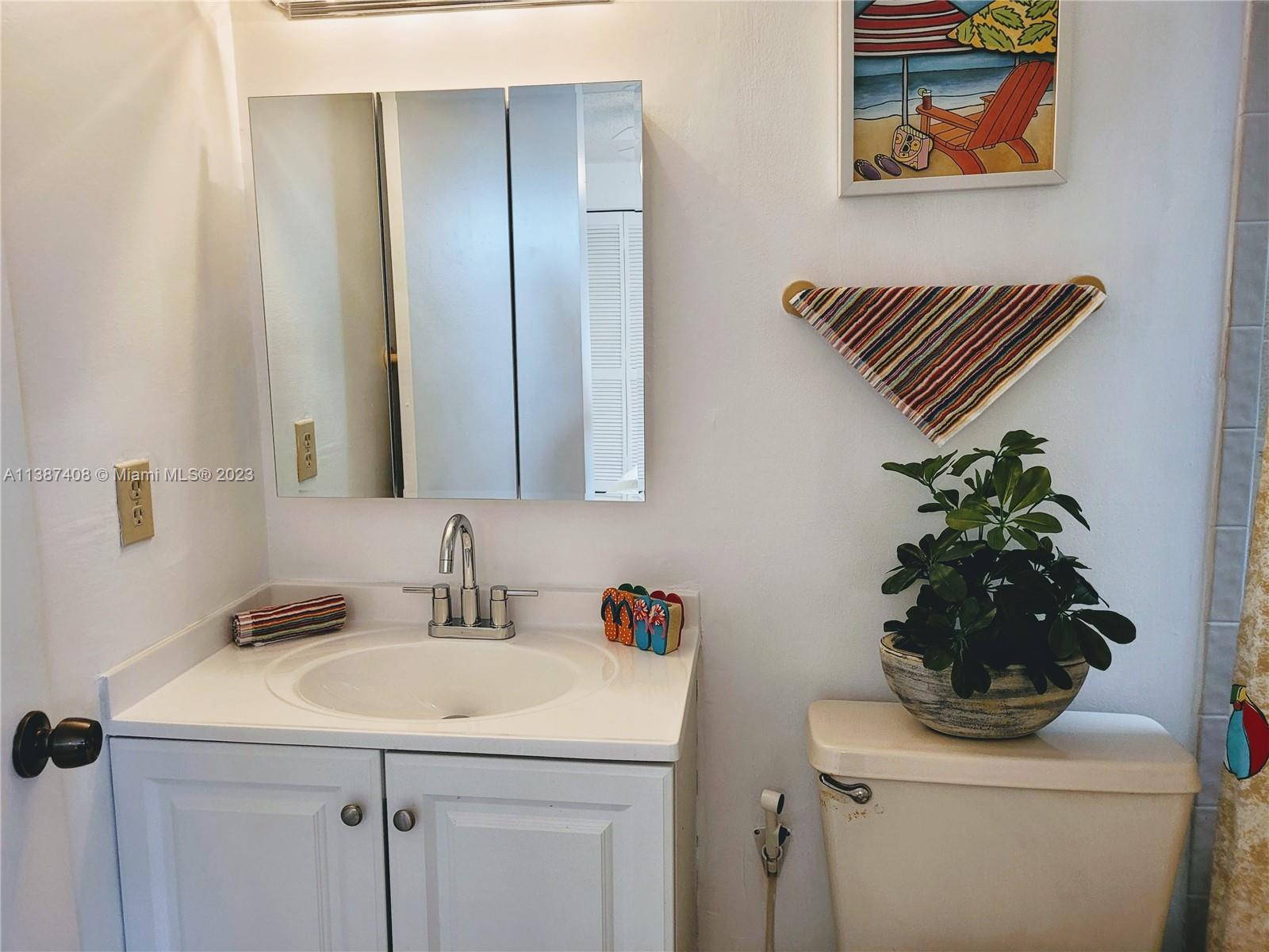 PETER ALAN CONDO APTS - Residential Lease