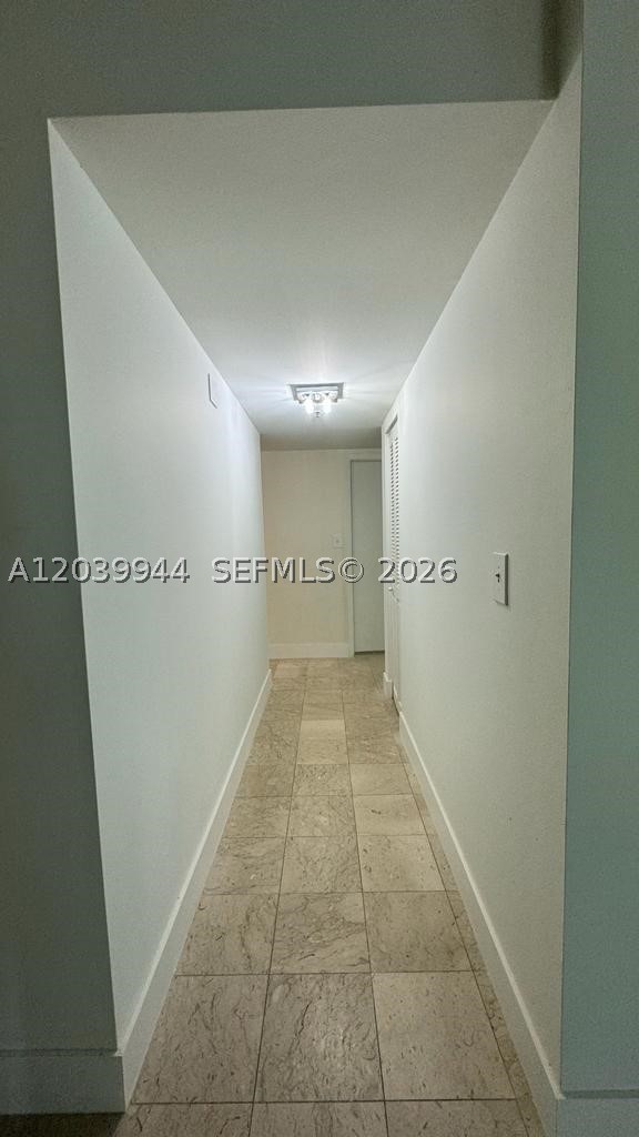 HILLCREST EAST NO 20 COND - Residential