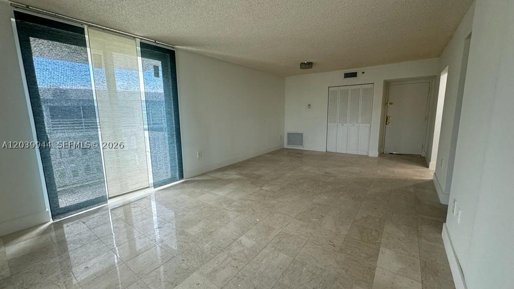 HILLCREST EAST NO 20 COND - Residential